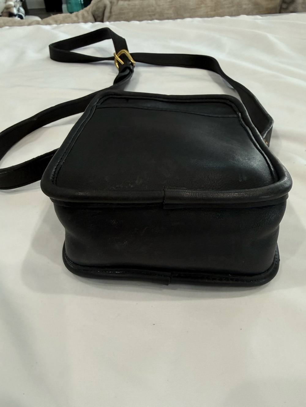 COACH VTG Kit Black Leather Crossbody 9973 # Style Camera Bag Zip Closure. - Picture 6 of 8